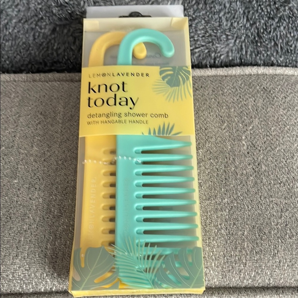 Lemon Lavender Knot Today Detangling Shower Combs